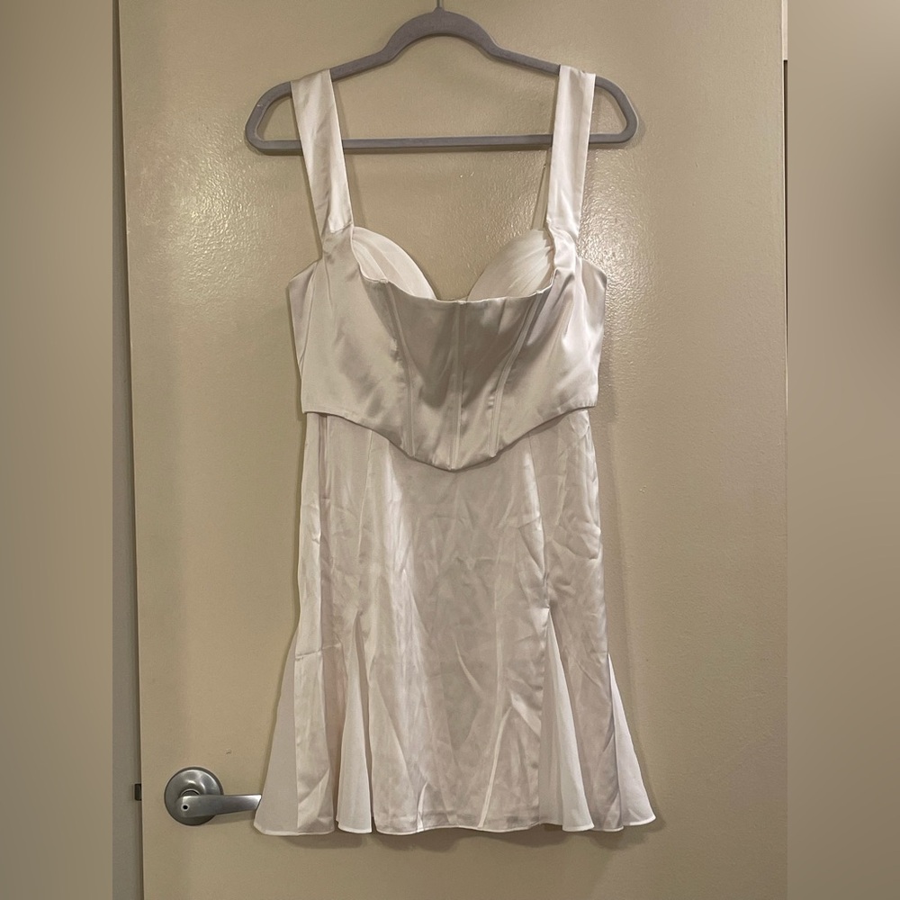 NWT Oh Polly White Mini Dress - Picture 5 of 10